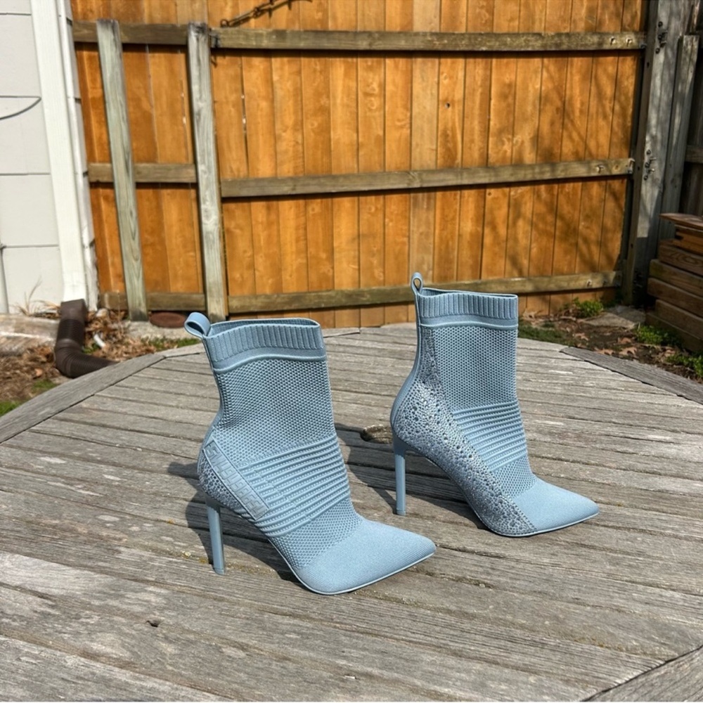 Steve Madden Sock Bootie The Maxwell Blue Rhinestone Size 8 Fall Winter Hot Cute